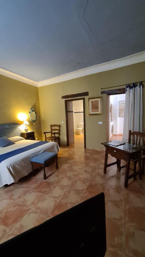 Casa Palacio Conde De Garcinarro Huete Esterno foto