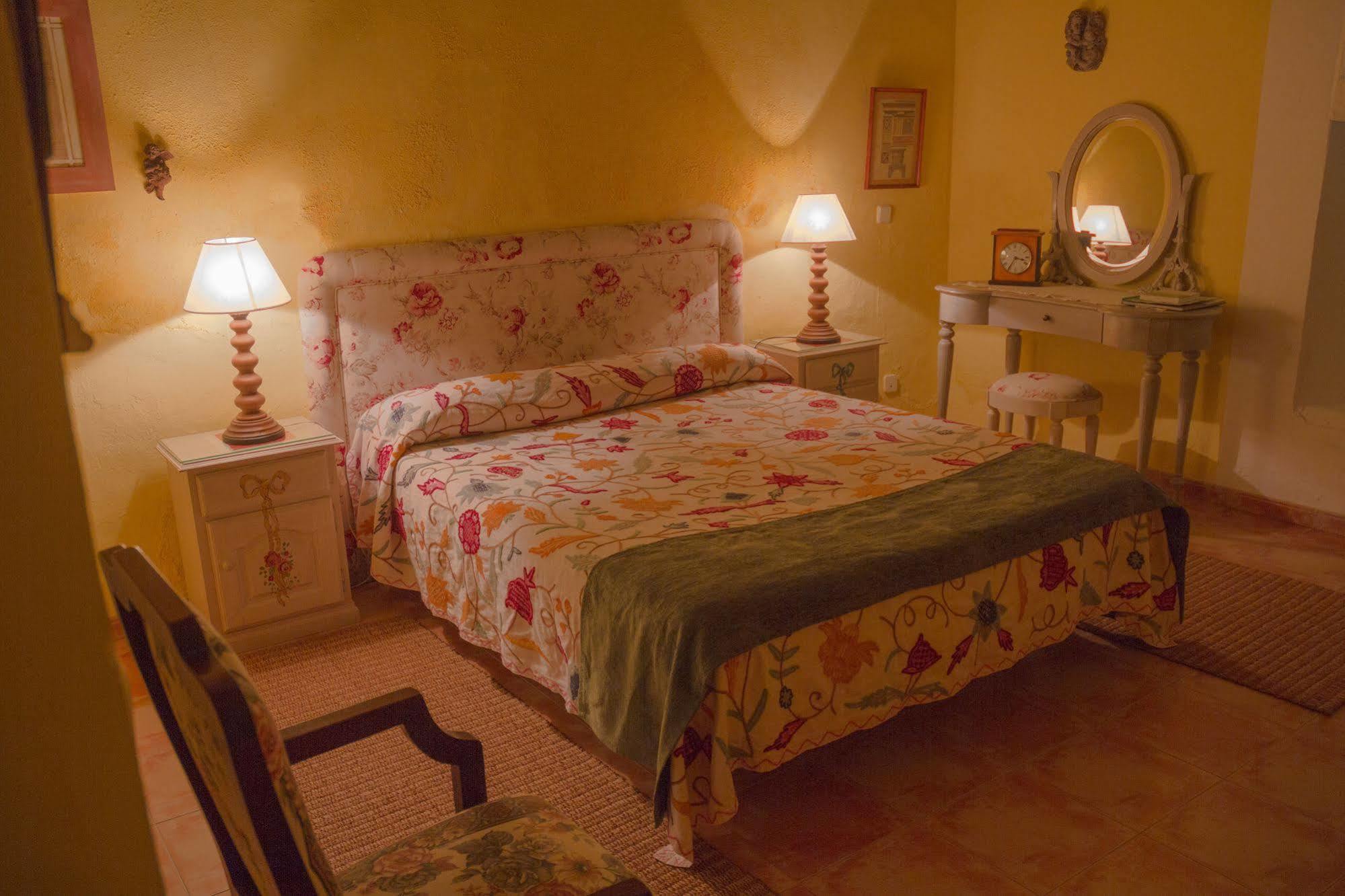 Casa Palacio Conde De Garcinarro Huete Esterno foto