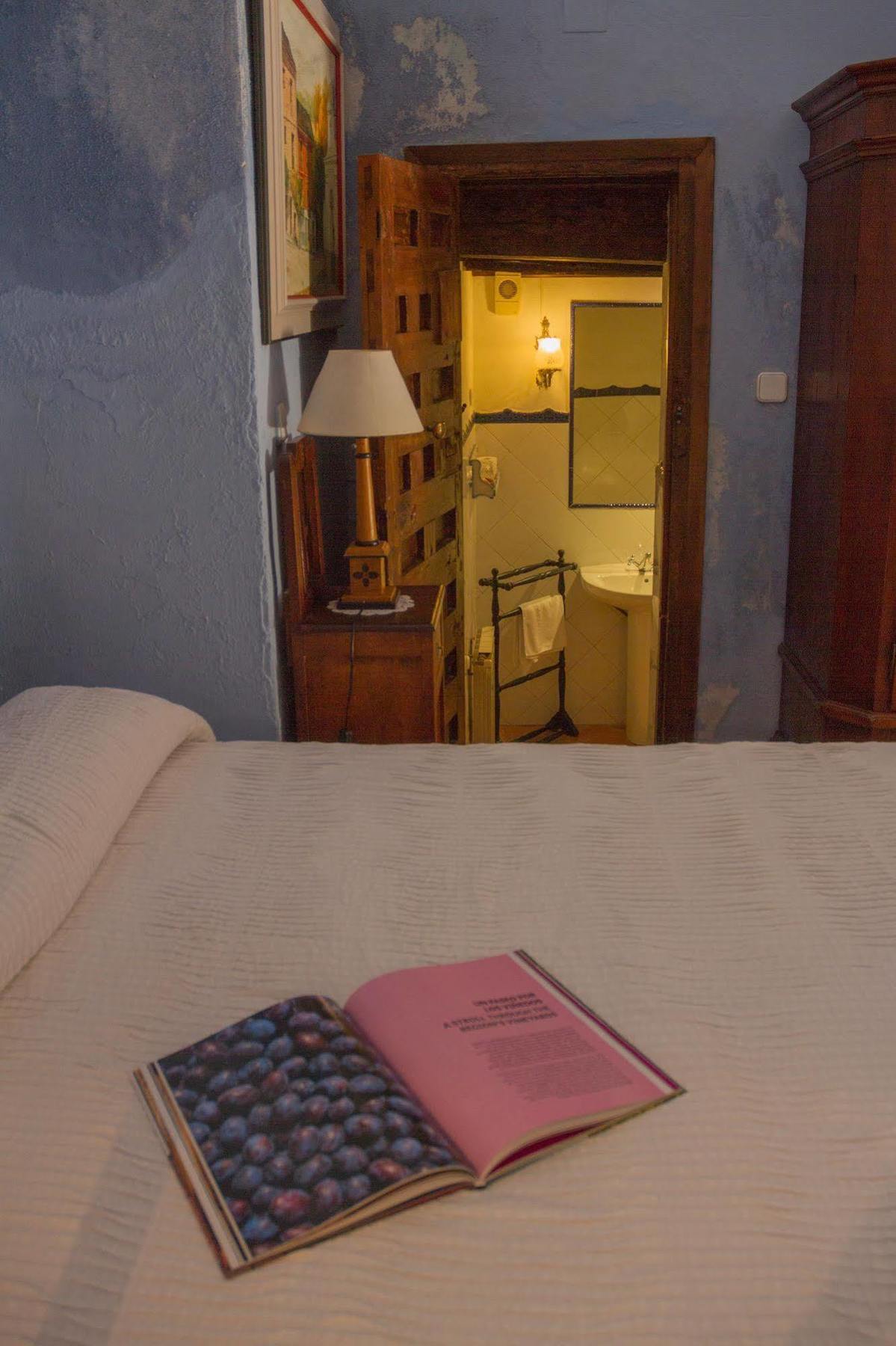 Casa Palacio Conde De Garcinarro Huete Esterno foto